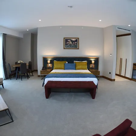 Cher & Taksim Hotel 5*