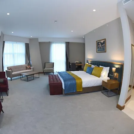 Hotel Cher & Taksim 5*