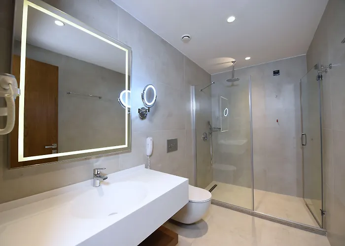 Cher & Taksim איסטמבול