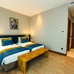 ホテル Cher & Taksim 5*