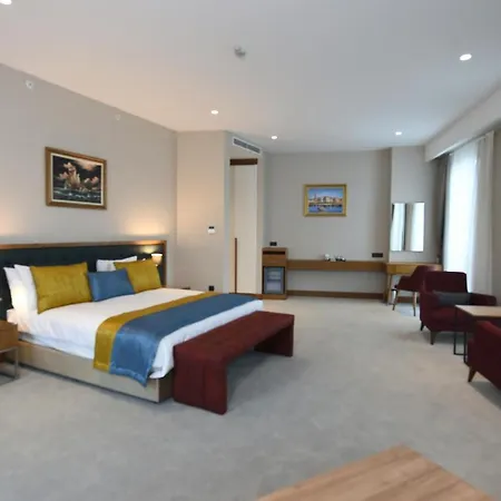 Cher & Taksim Hotell
