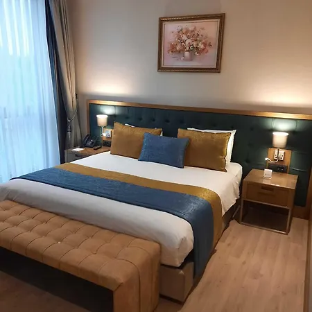 Cher & Taksim Hotel