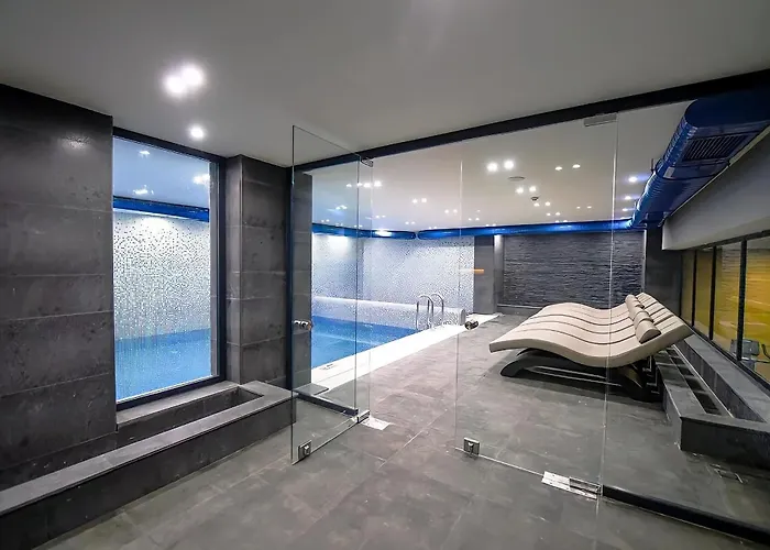 Cher & Taksim איסטמבול