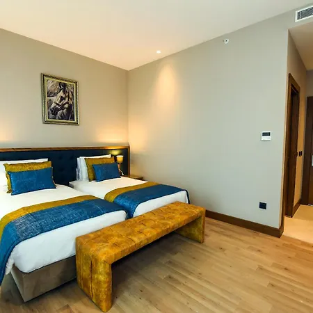 Hotel Cher & Taksim 5*