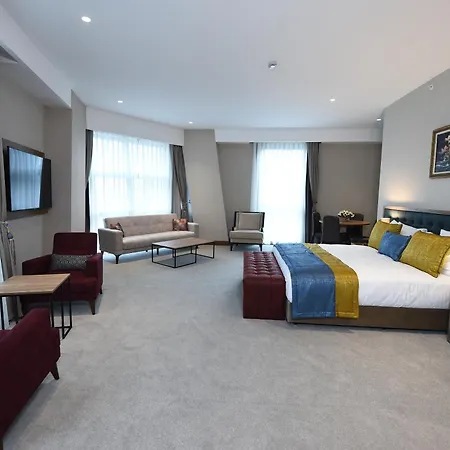 Cher & Taksim Hotel