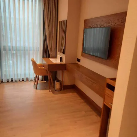 Hotel Cher & Taksim 5*
